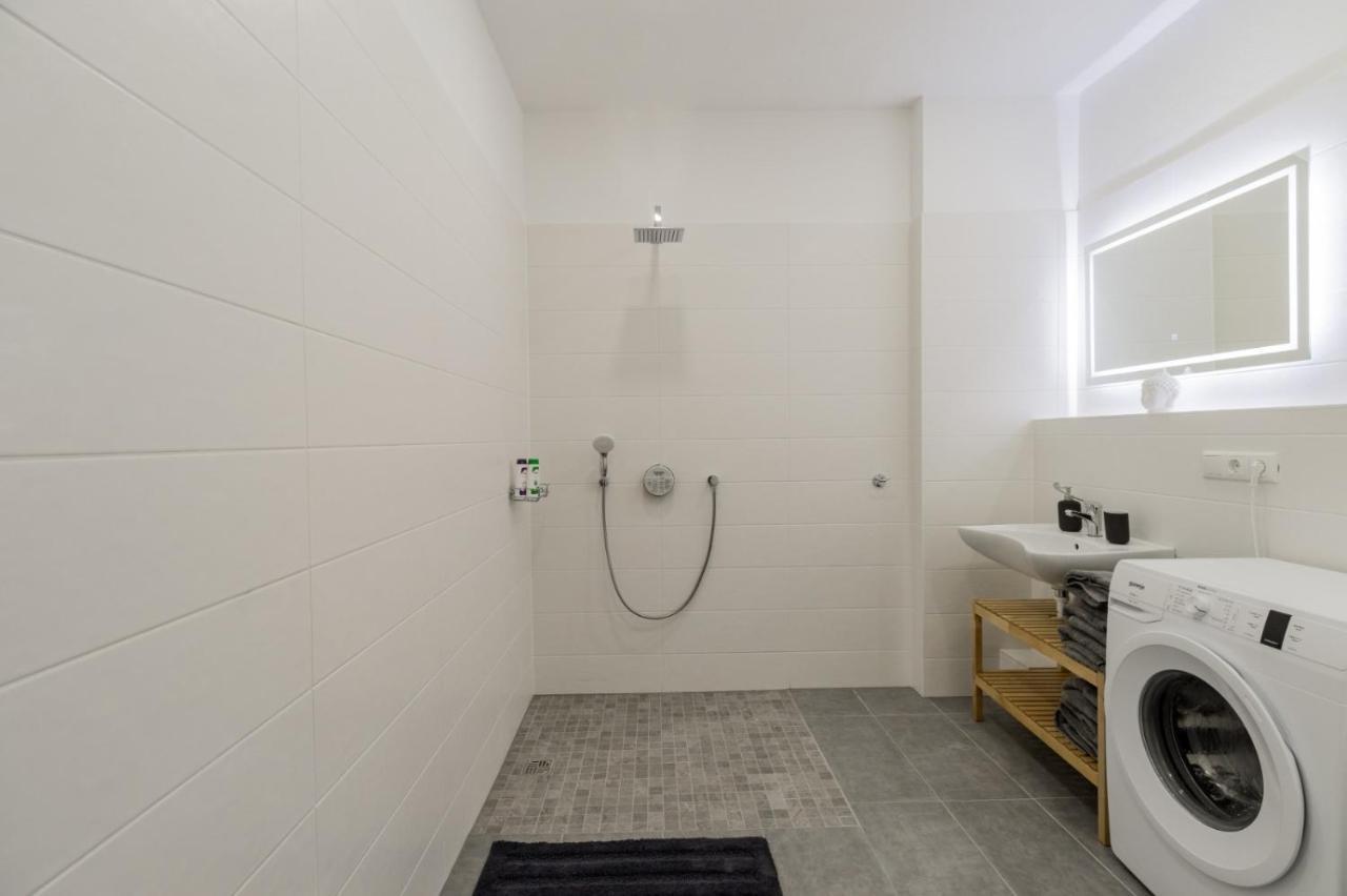 Big Fancy Apartments City Center برلين المظهر الخارجي الصورة
